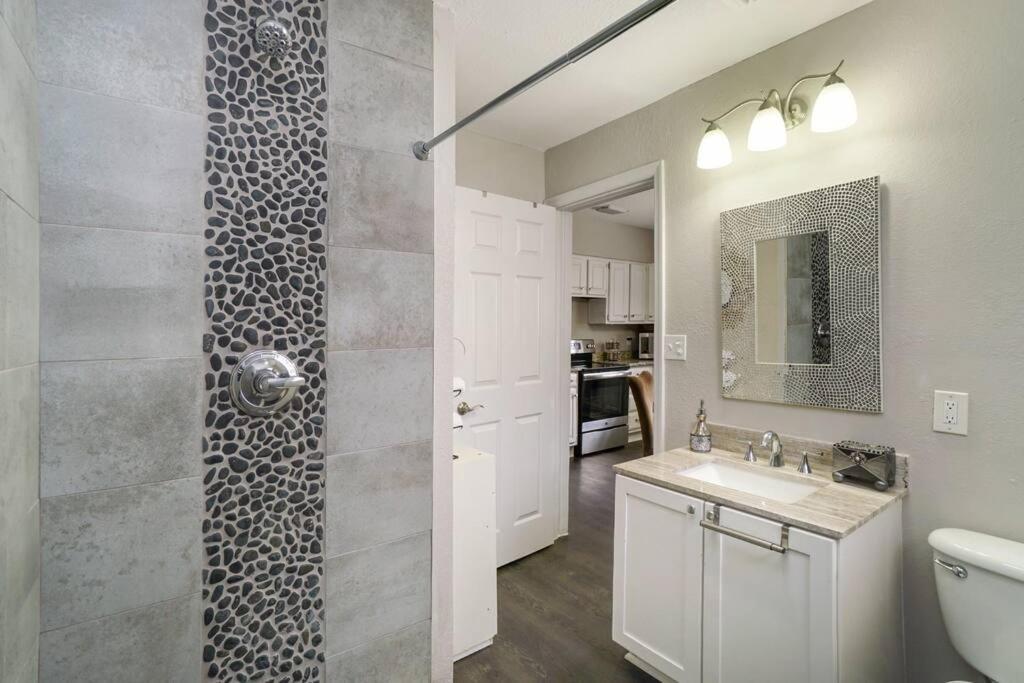 No Ho Yellow Door Bungalow Tampa Zewnętrze zdjęcie